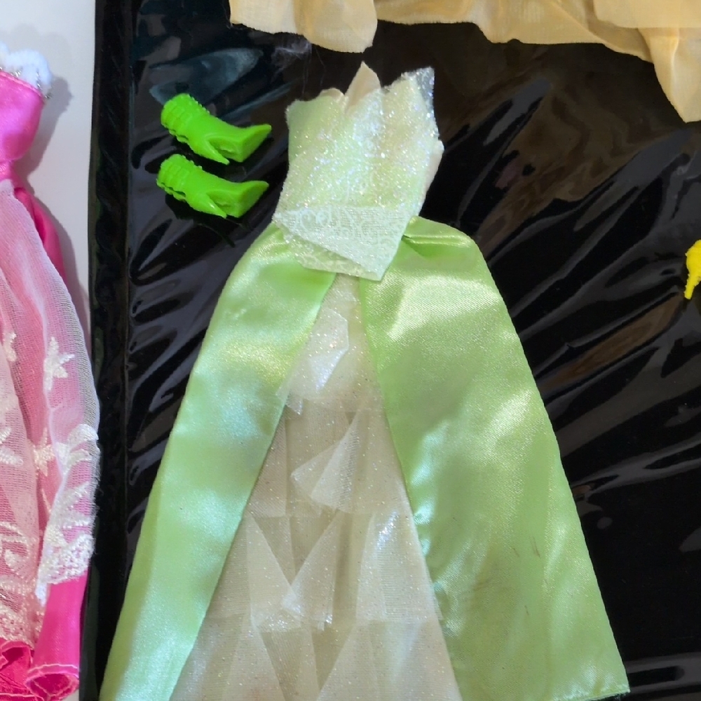Barbie Doll with Disney Princess Inspired Dresses & Case - Picture 5 of 9